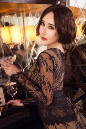 邻居家的妻子