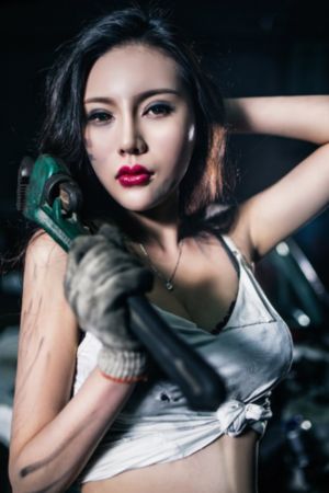 可疑的美容院观看