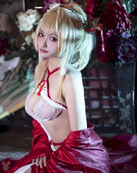 年轻儿媳妇