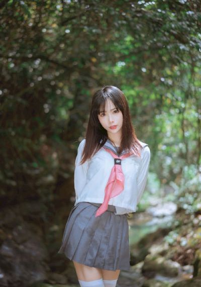 哪个少女不多情在线观看