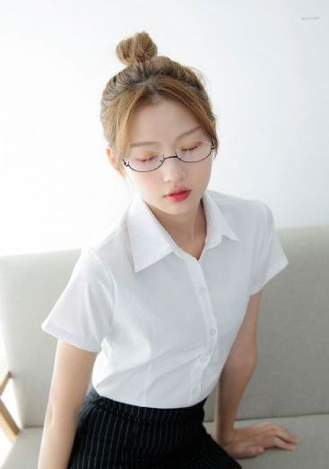 三个人捆着躁我一个